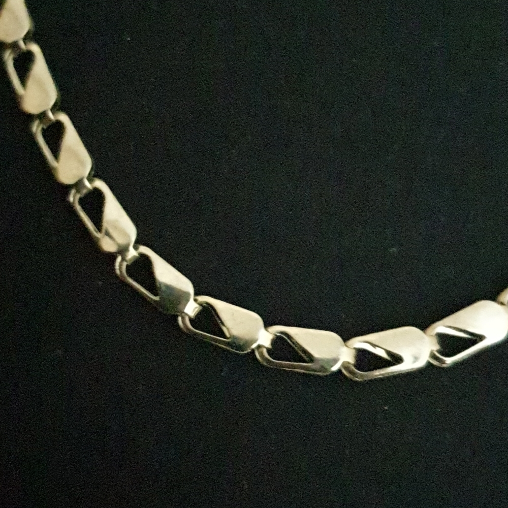 Silver chain lobster claw necklace